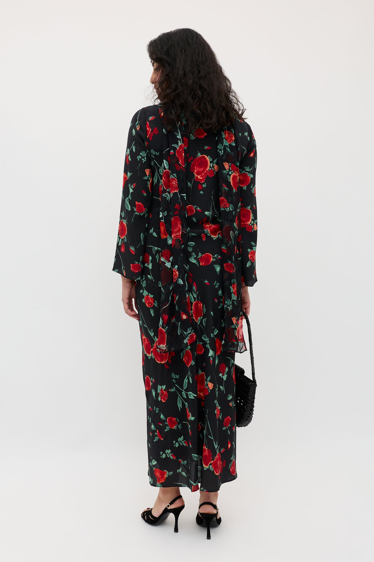 Noraya - Claudia Rose Black