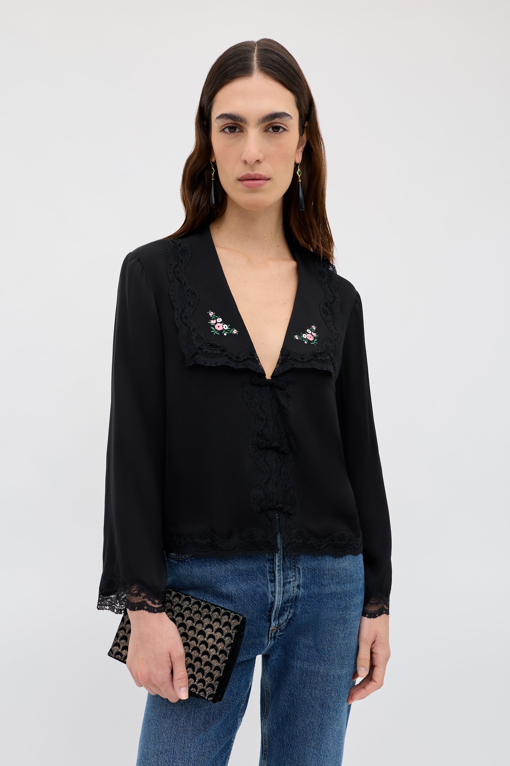 Nienna - Peonies Embroidery Black