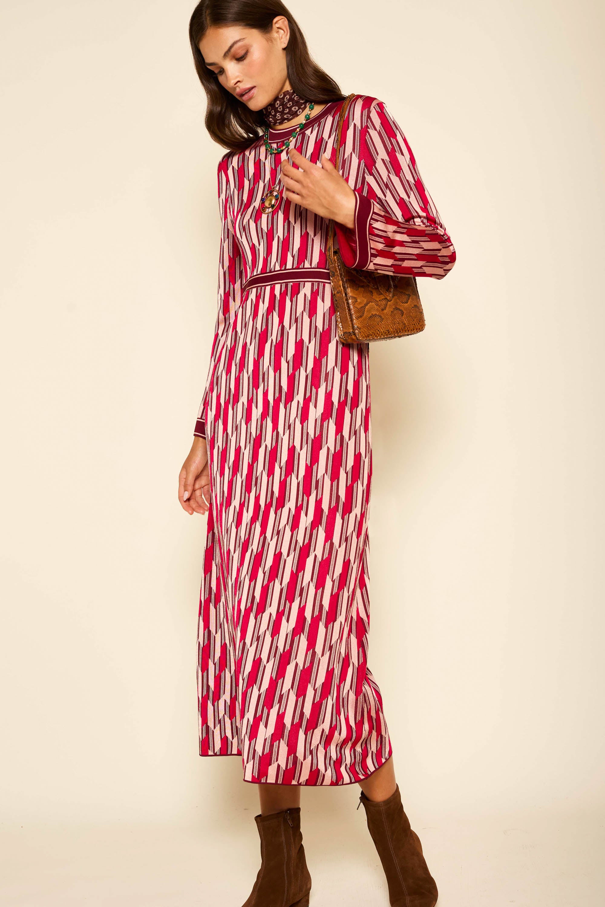 Lille Knitted Dress in Burgundy Chevron Knit Berry | RIXO USA Lille Knitted Dress in Burgundy Chevron Knit Berry | RIXO USA