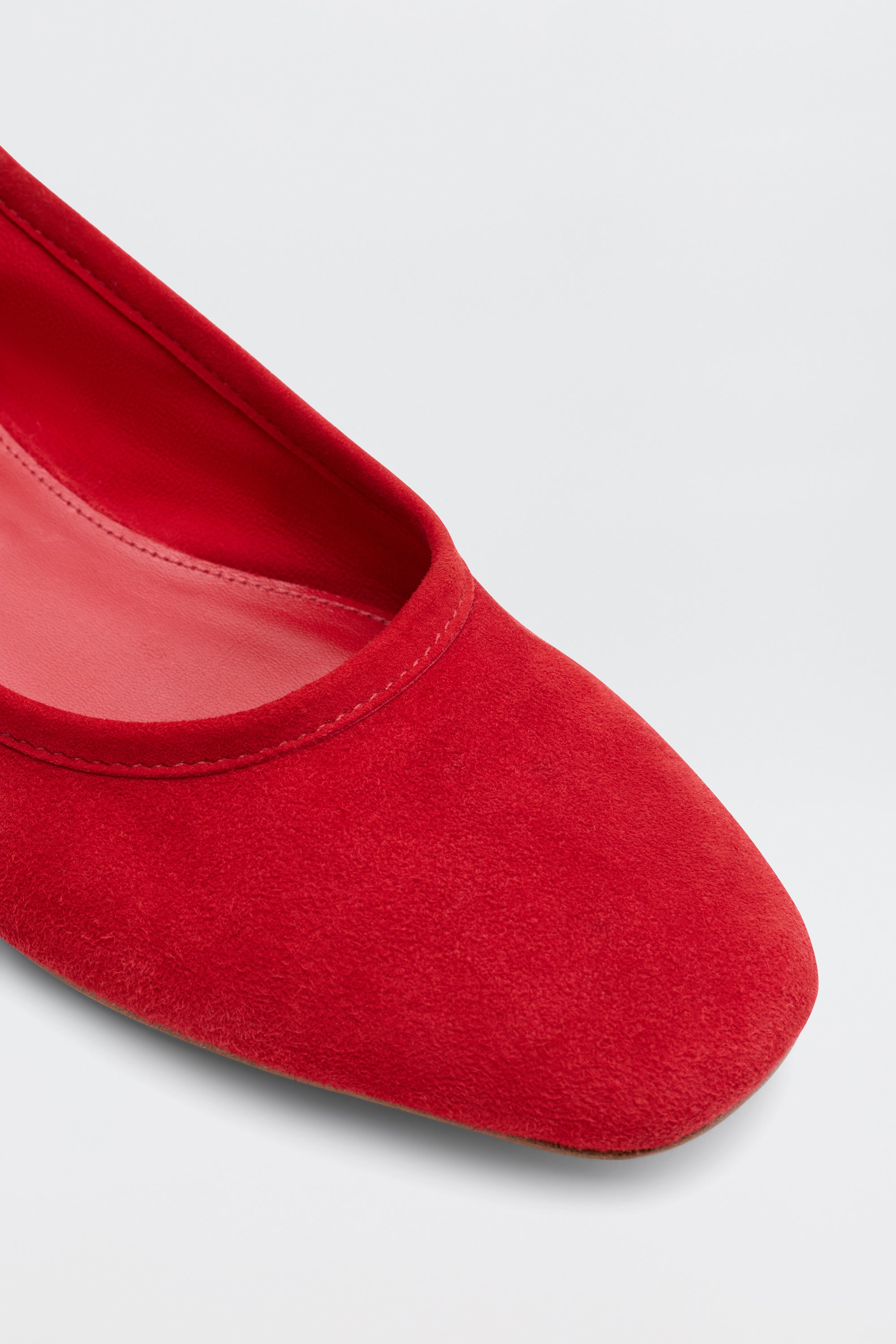 Kierna Suede Pumps in Red | RIXO ⋆