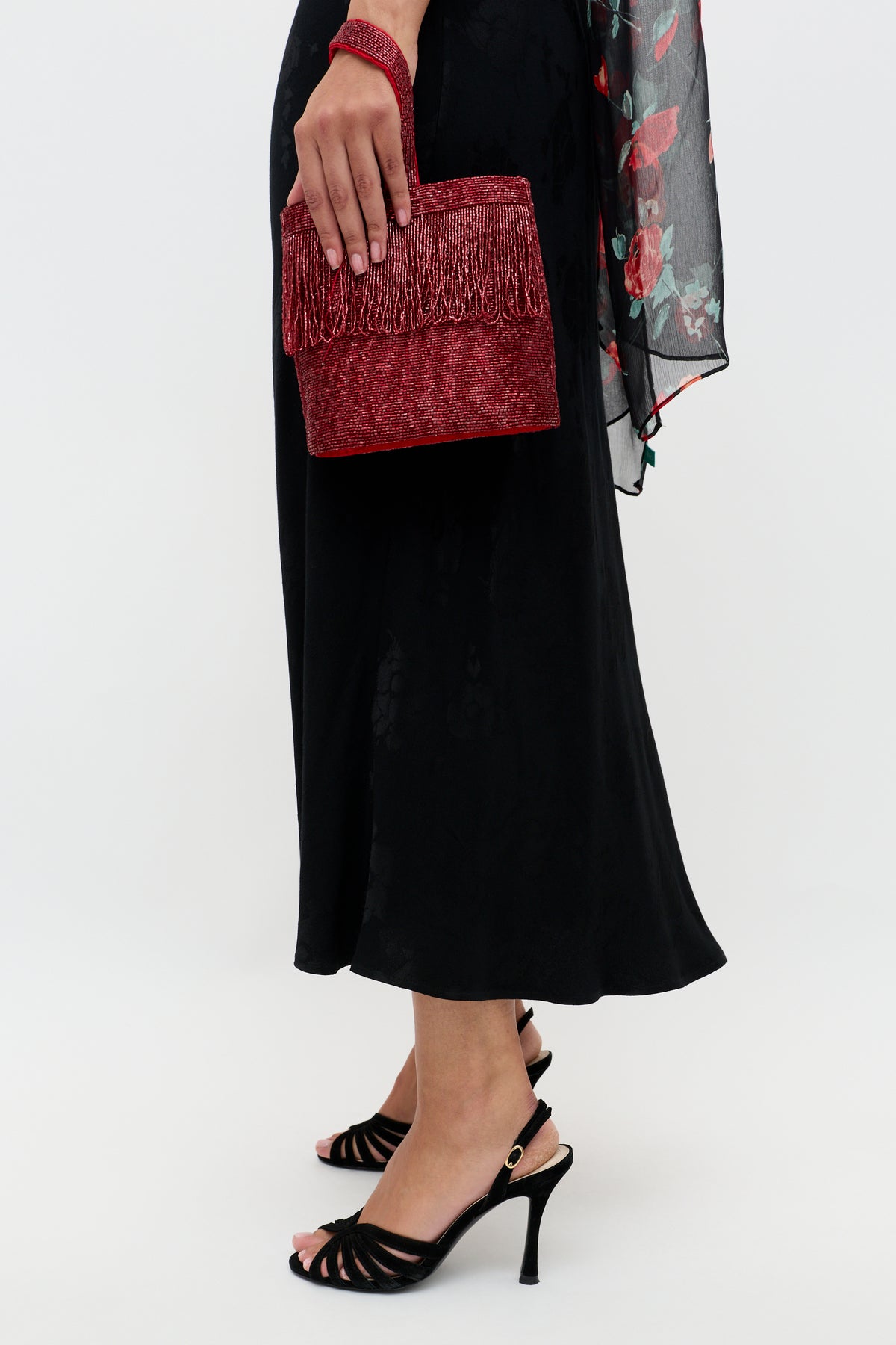 black dress red clutch katjamieson on LTK