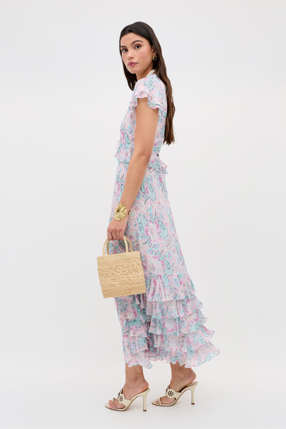 Thanvi - Butterfly Paisley Cream