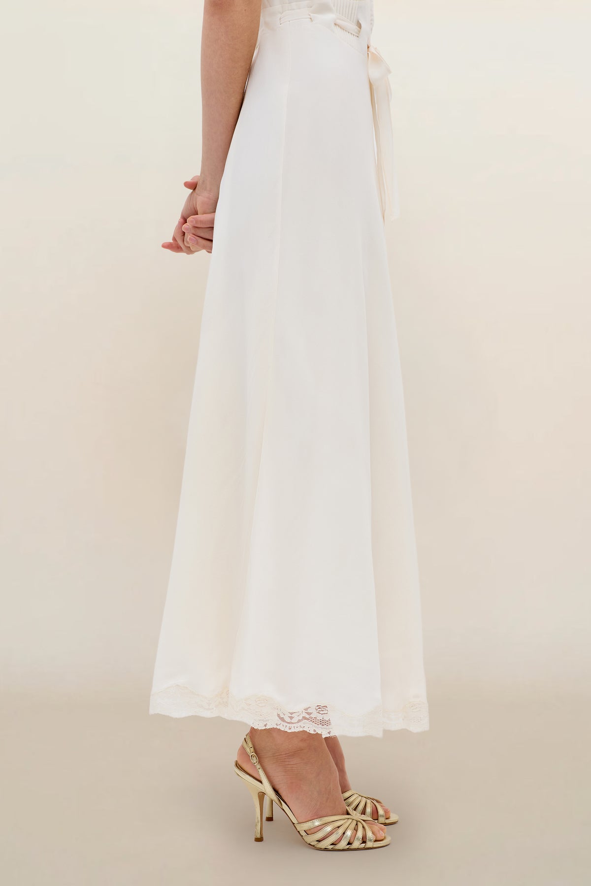 jolie cream marle midi dress Women's Jolie Off-Shoulder Midi Dress Cream White/Sweet Cream S/M/L MEAN BLVD Cream White / L