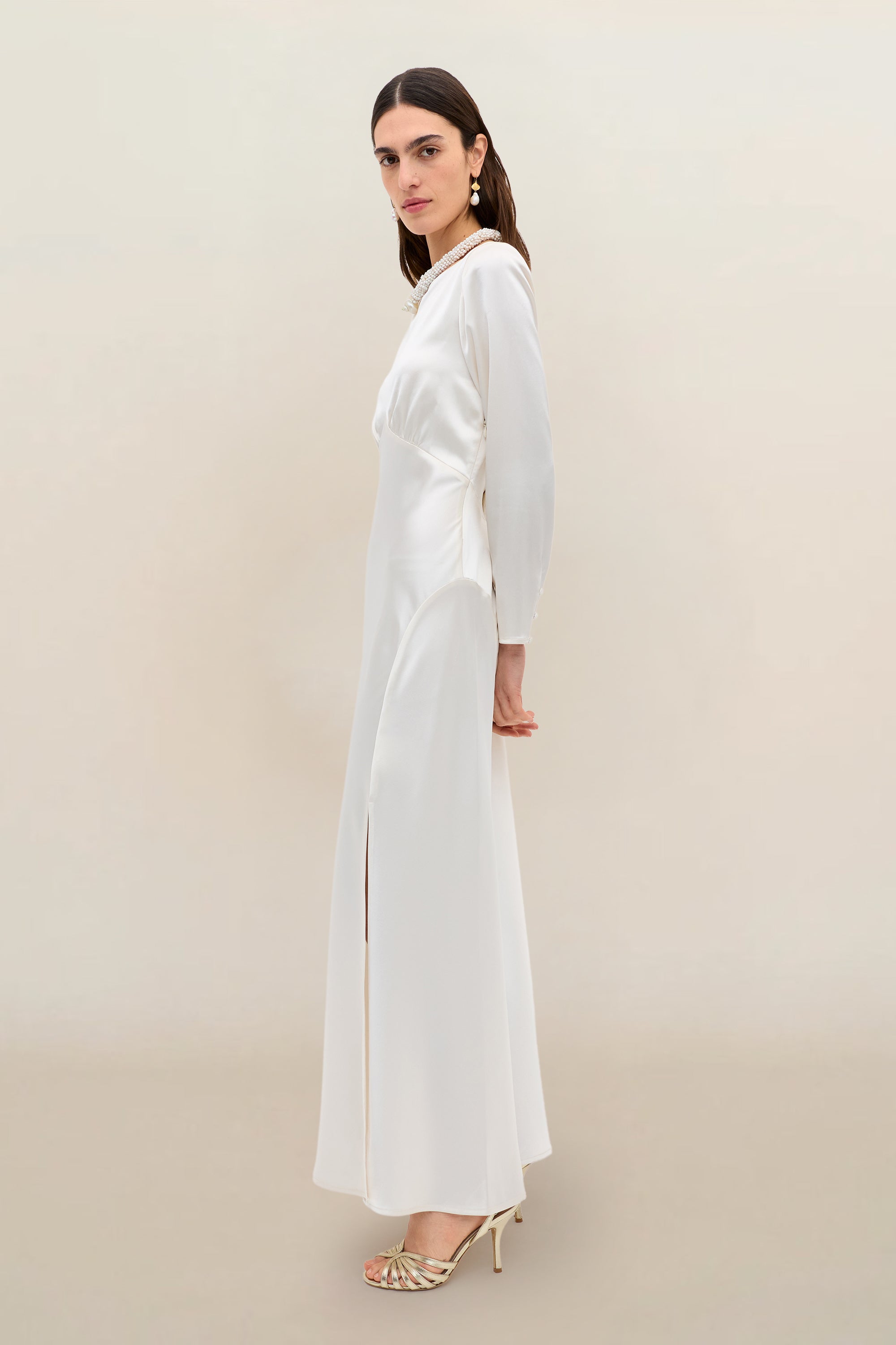 Devina Satin Back Crepe Gown in Ivory Pearl | RIXO USA ⋆