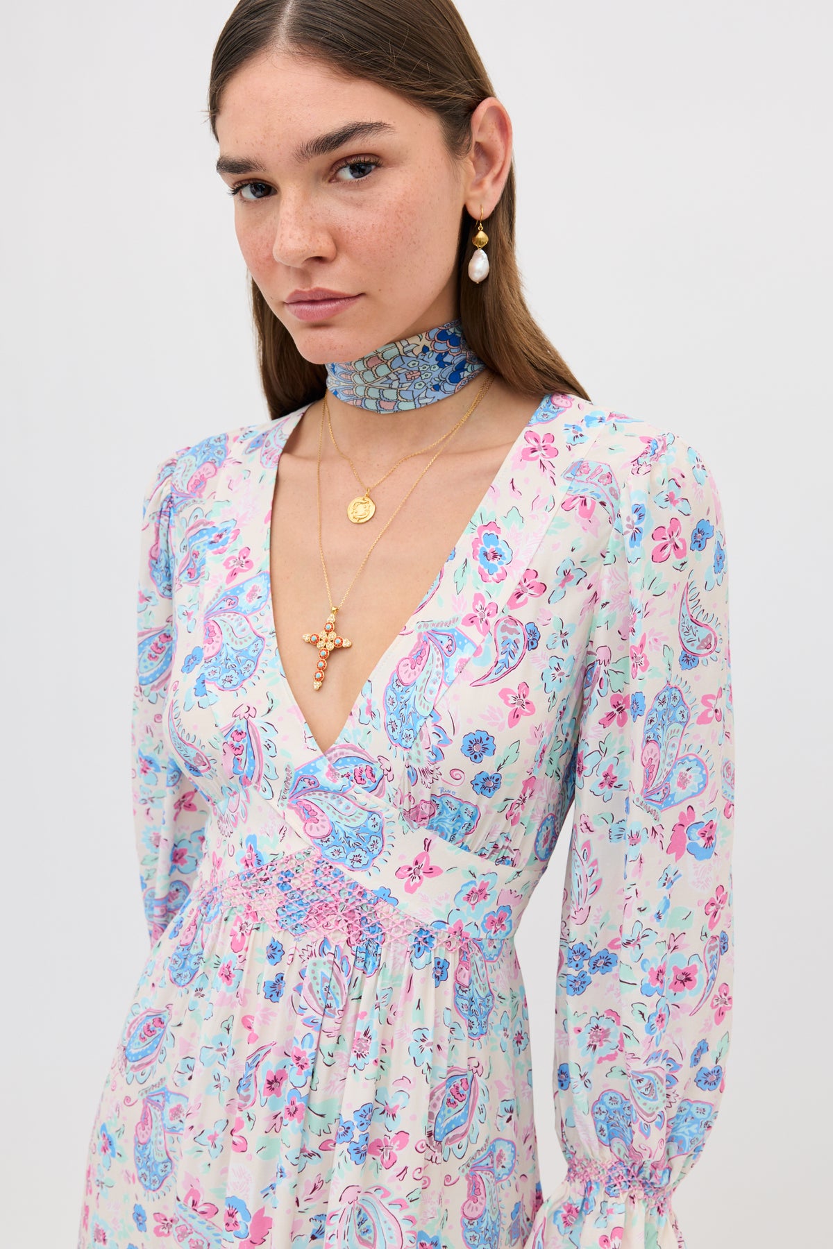 RIXO Mireta Crepe Midi Dres Cara Floral Cream RIXO Mireta Crepe Midi Dres Cara Floral Cream