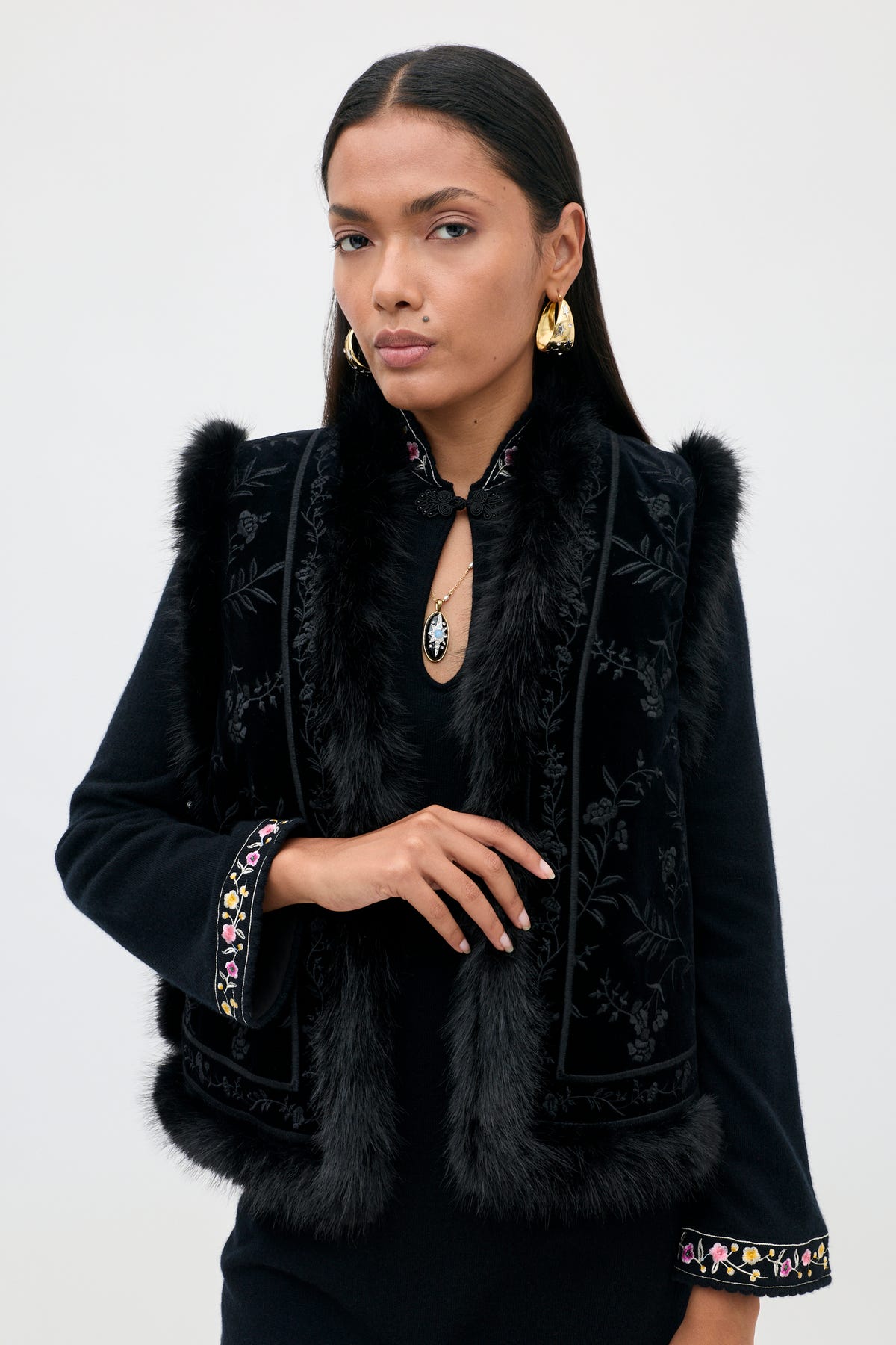 Taletha -  Botanical Vine Embroidery Black