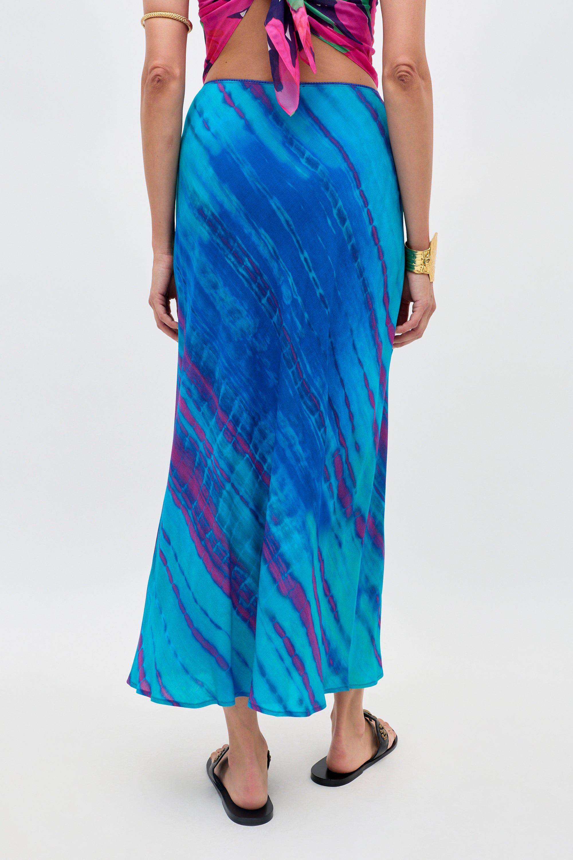 Ardith Midi Skirt in Tie Dye Blue | RIXO ⋆