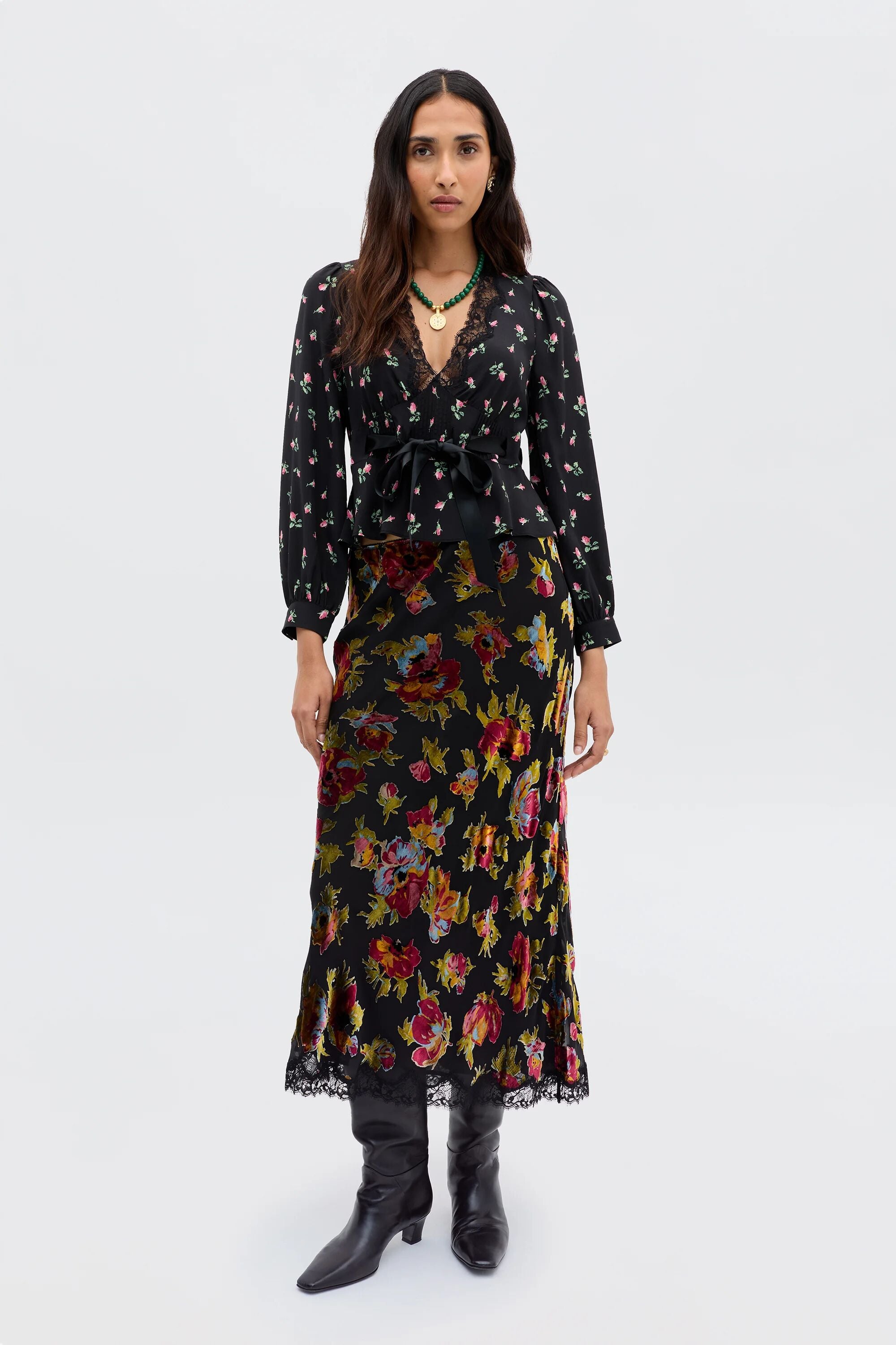 Stassie Silk-Velvet Midi Skirt in Multi Countryside Devoré Black