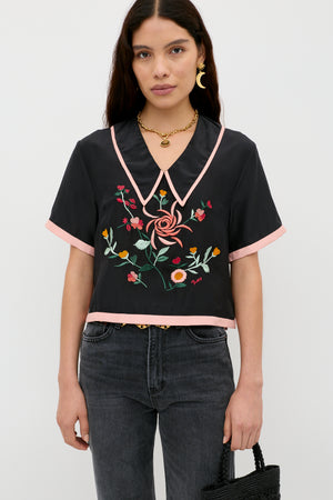Nicolina - Frida Embroidery Black