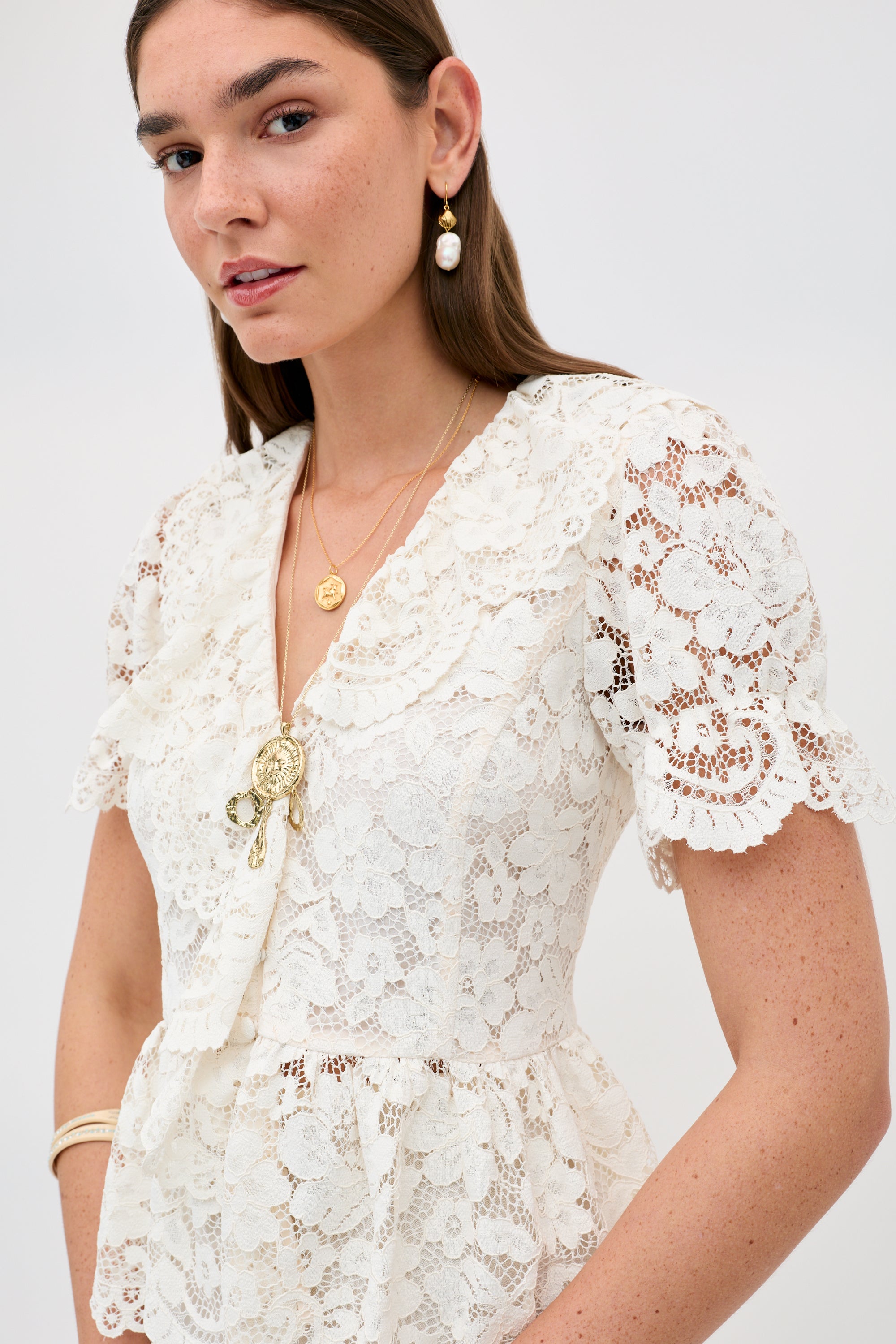 トップス Riu Embroidery lace tops Dollie Lace Top in Cream | RIXO ⋆