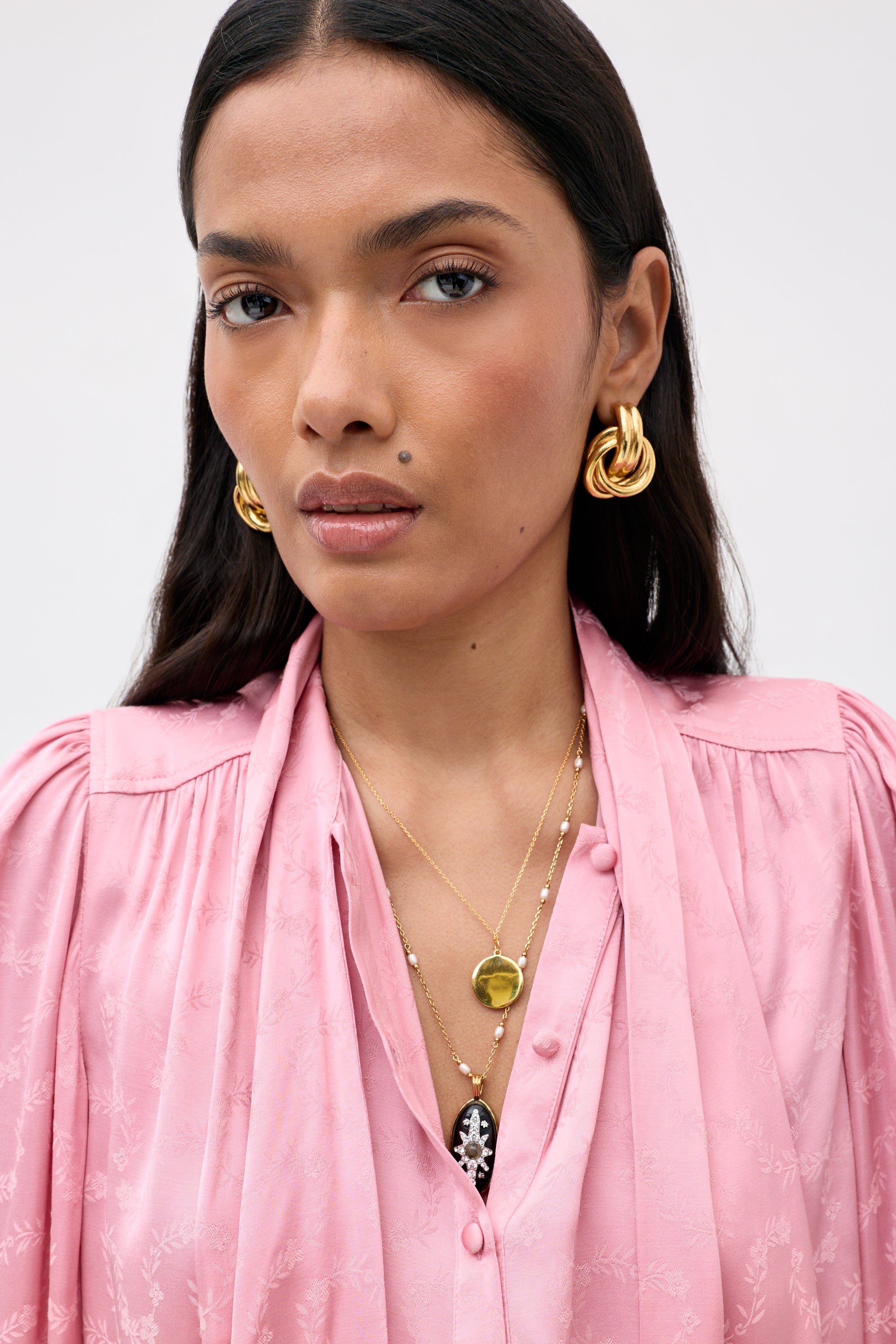 Evanora Satin Jacquard Blouse in Floral Trail Jacquard Pink | RIXO ⋆