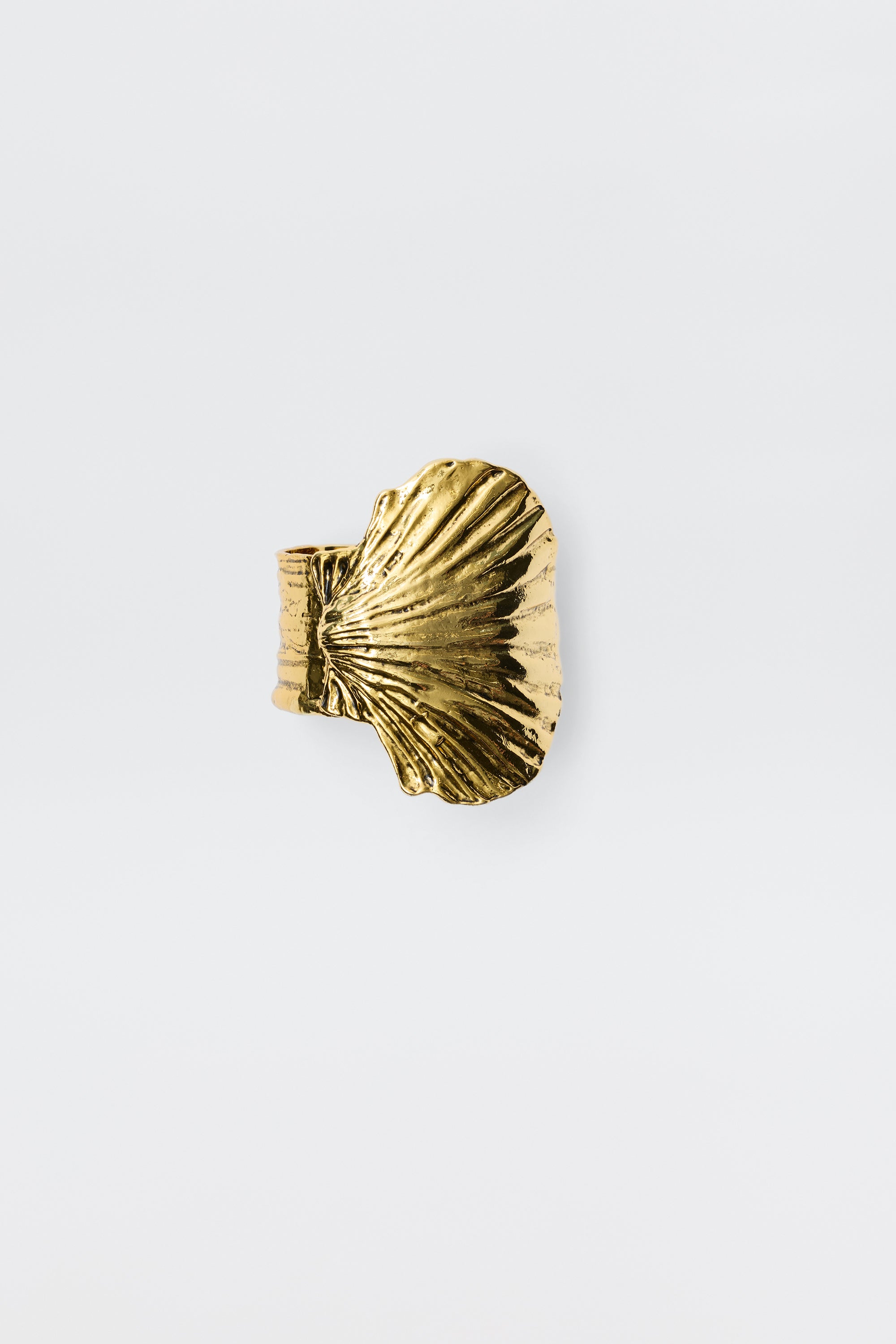 Salene Cuff in Gold
