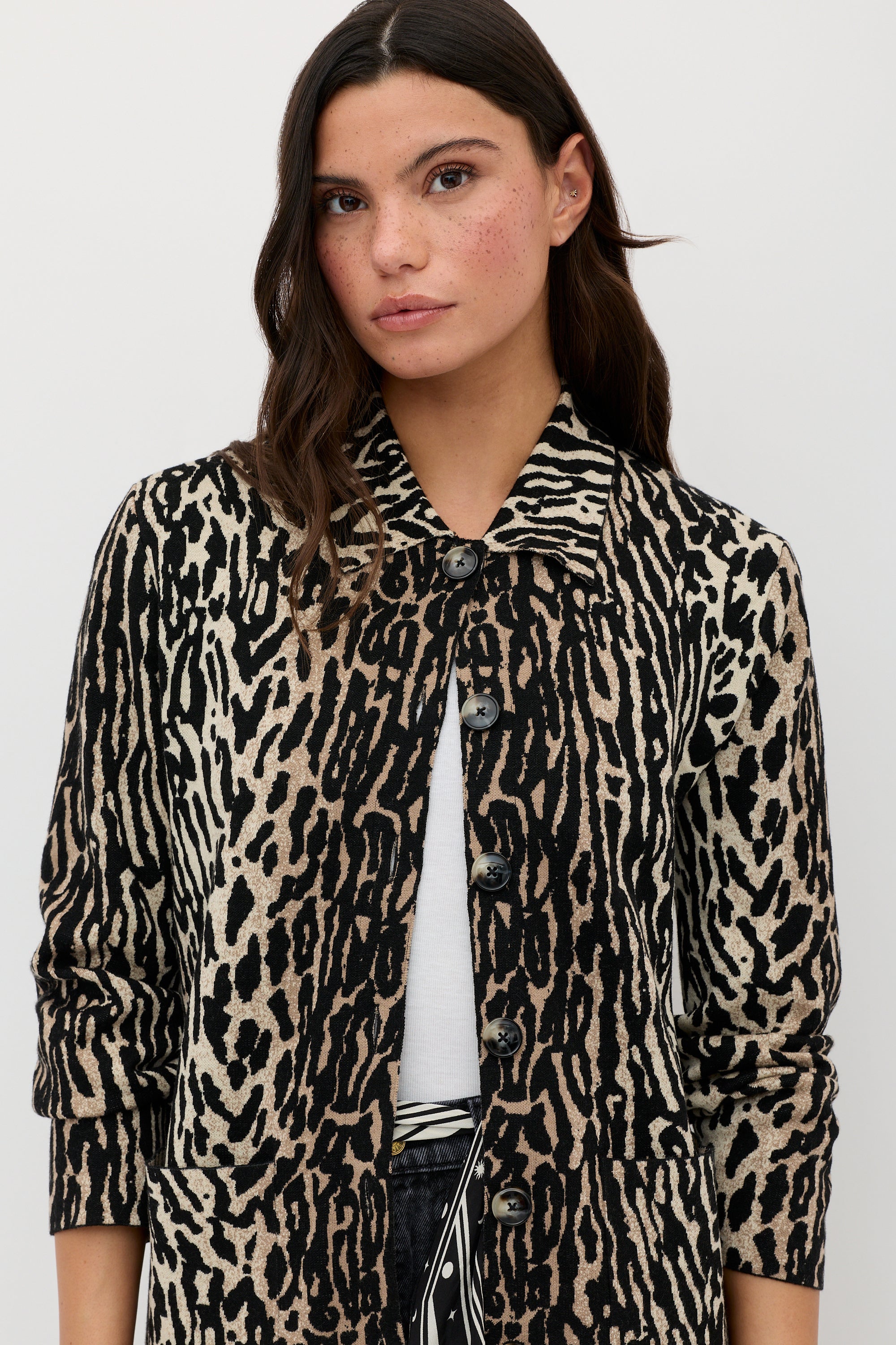 Jacoba Wool Cardigan in Bohemia Leopard Jacquard Brown | RIXO USA ⋆