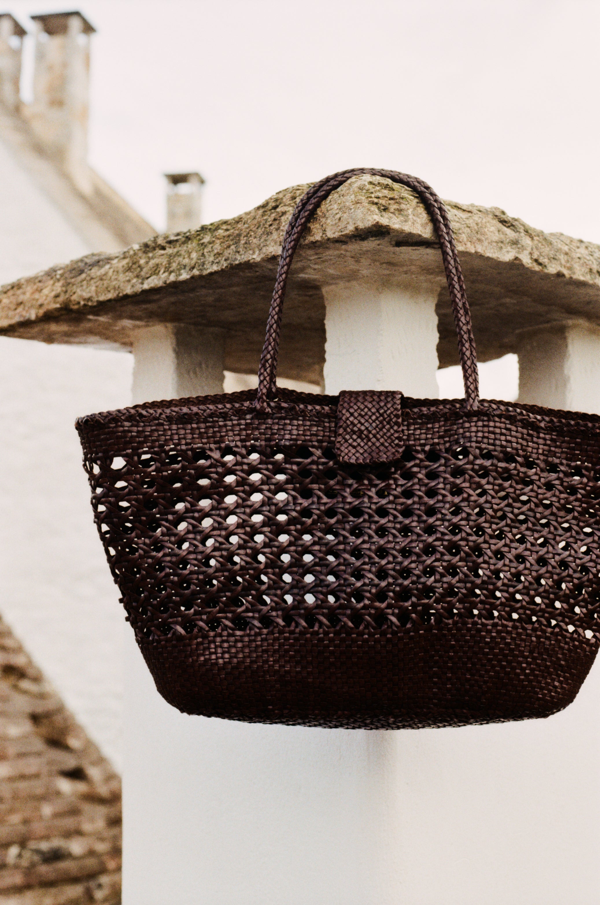 Lucine Leather Bag in Dark Brown | RIXO USA ⋆