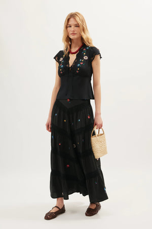 Sigrid  -  Daisy Sun Embroidery Black