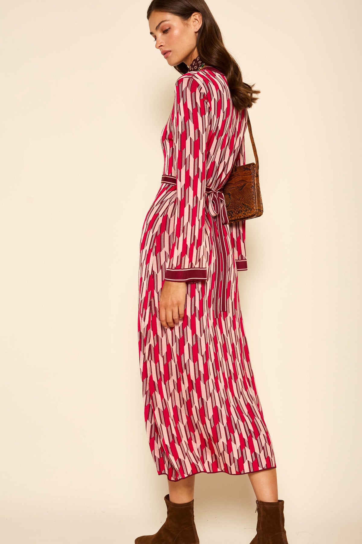 Lille Knitted Dress in Burgundy Chevron Knit Berry