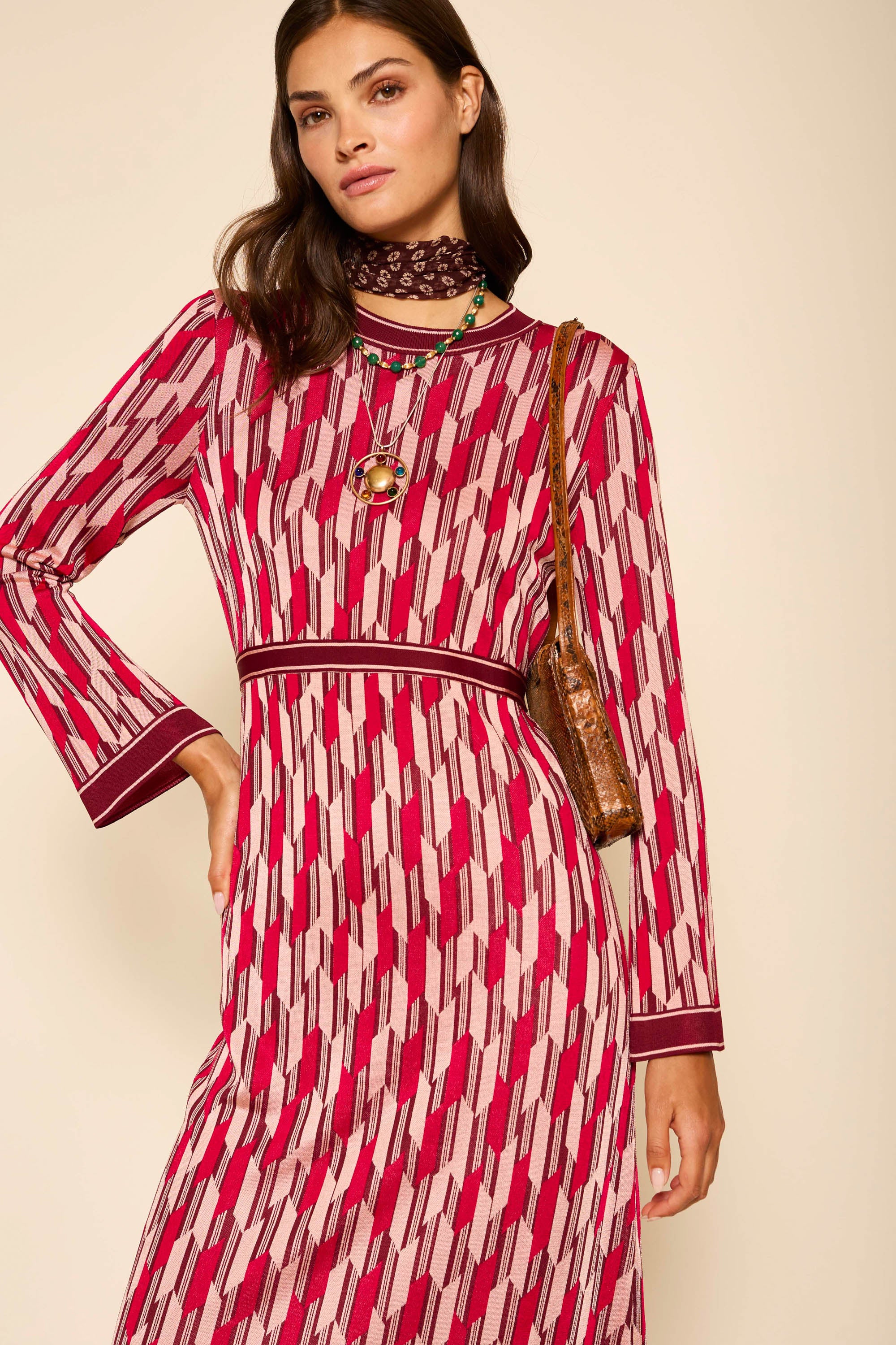 Lille Knitted Dress in Burgundy Chevron Knit Berry | RIXO USA ⋆