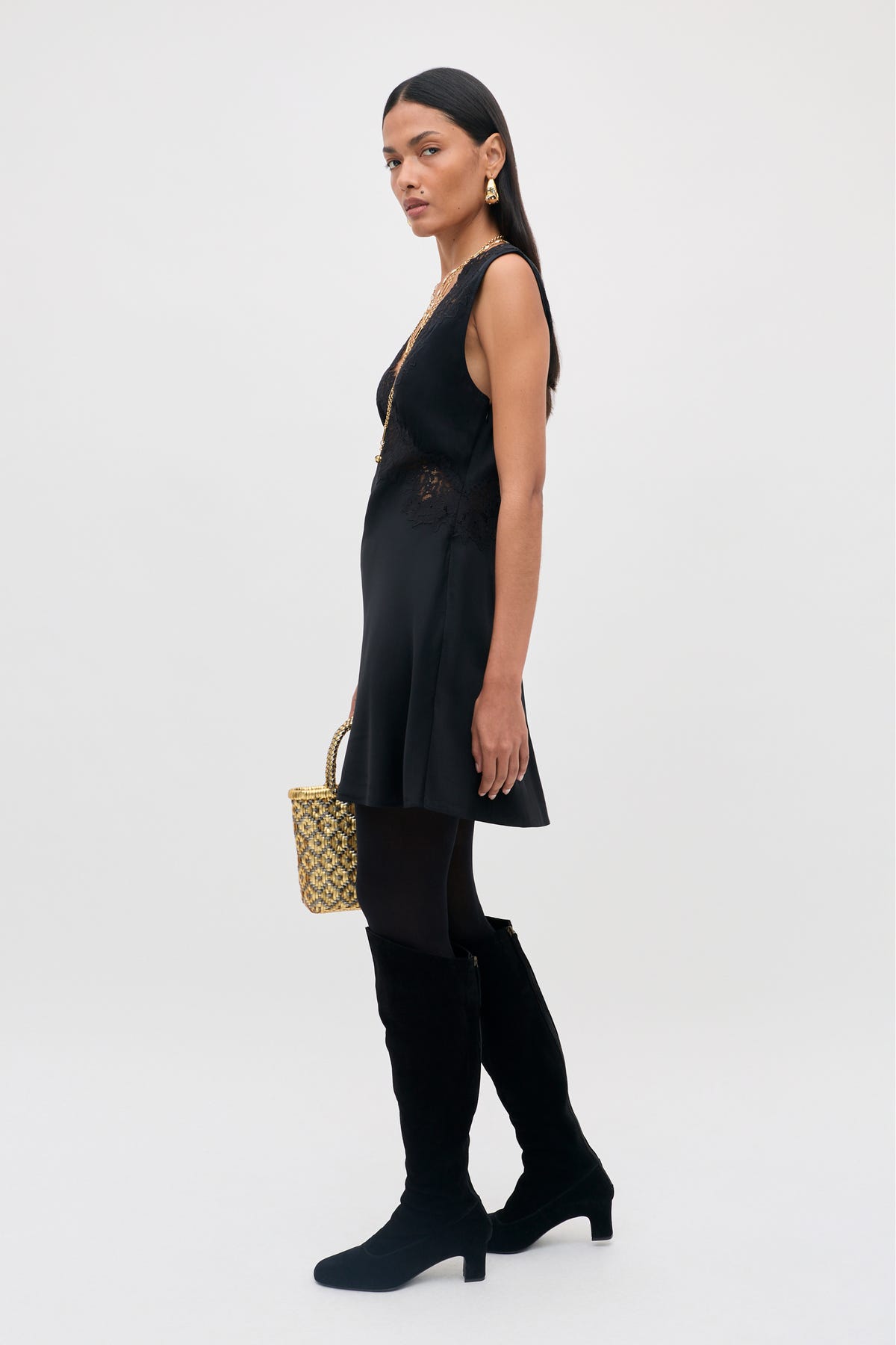 Rhegan - Black