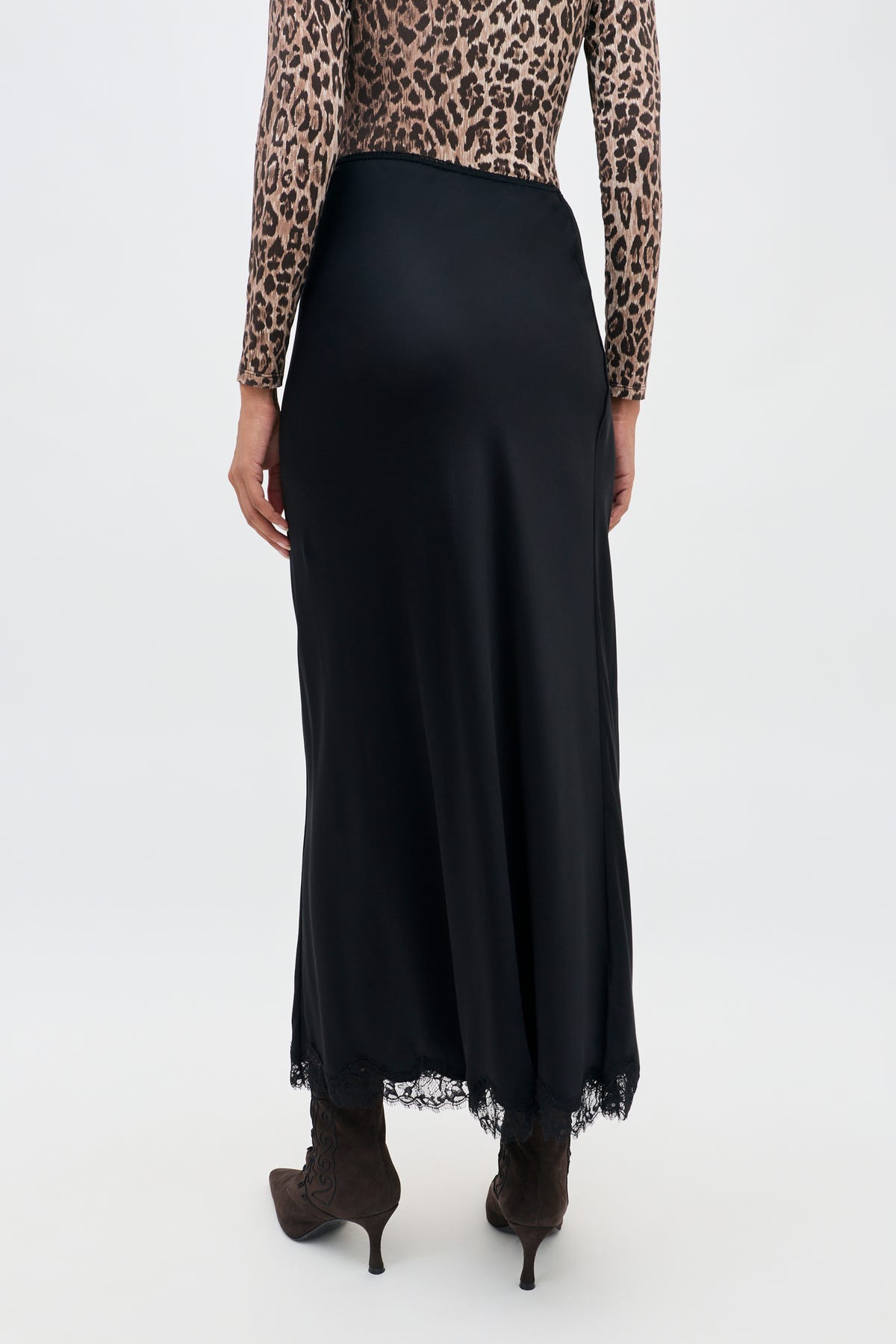 Stassie  -  Black