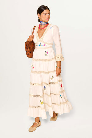 Regine - Ombre Floral Embroidery Ivory