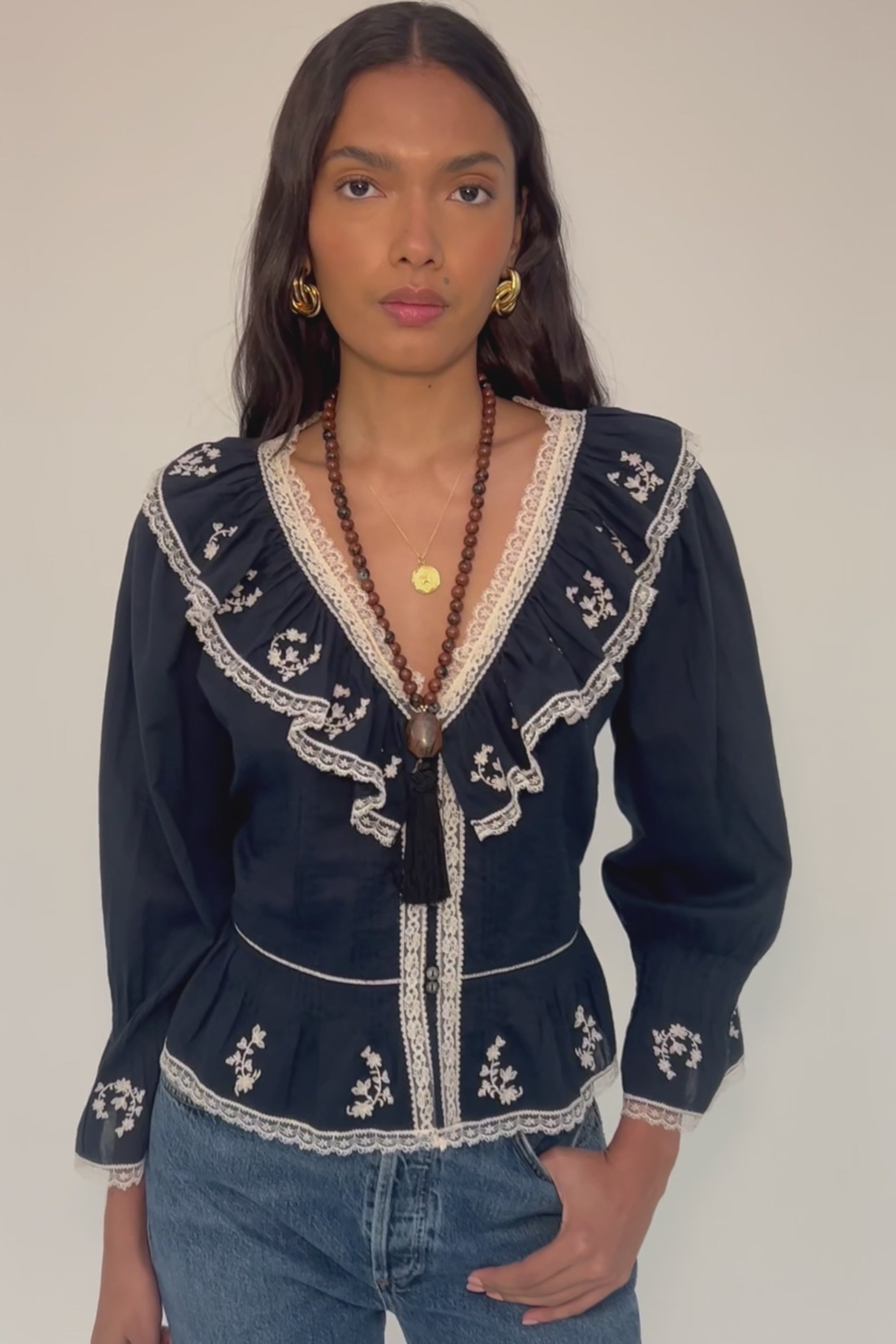 Solene Embroidered Cotton Blouse in Flower Trail Embroidery Navy